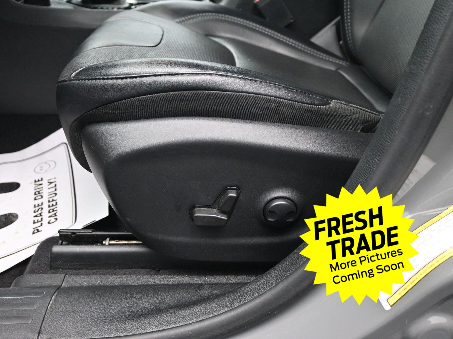 Used 2023 Sting-Gray Clearcoat Jeep Altitude Lux image 20