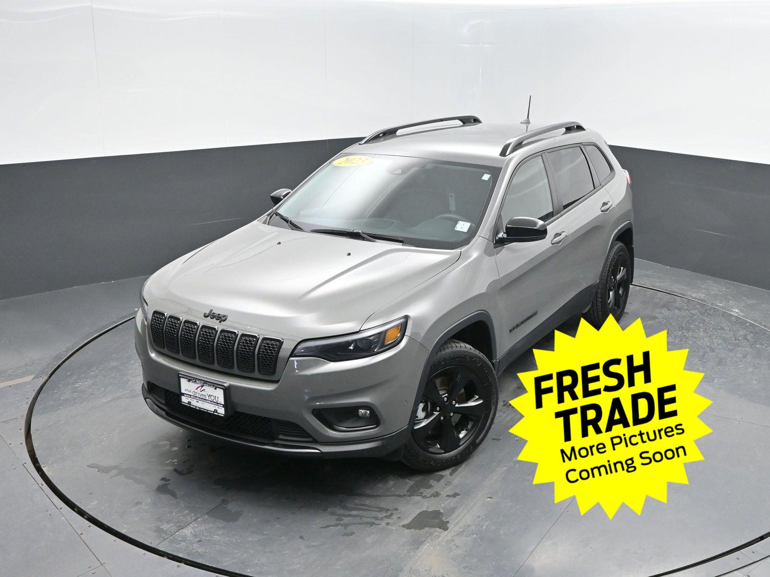 Used 2023 Sting-Gray Clearcoat Jeep Altitude Lux image 36