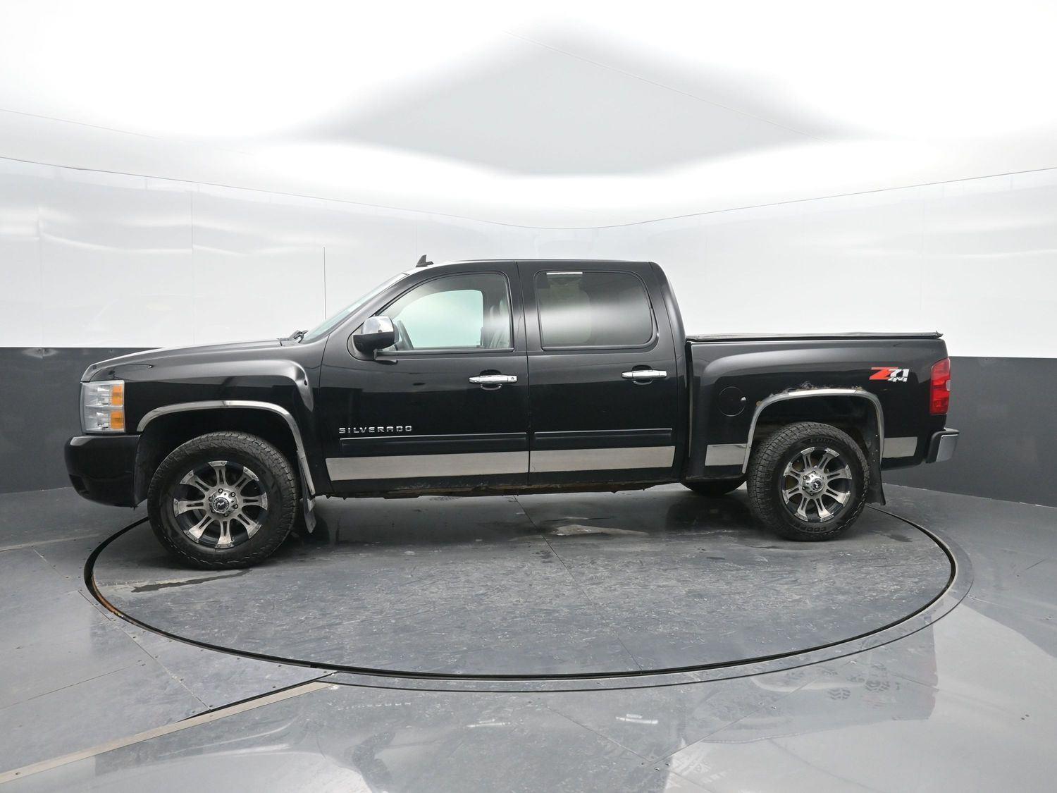Black 2010 Chevrolet Silverado 1500 LTZ Crew Cab 4WD Pickup Truck Four-Wheel Drive 6-Speed Automatic