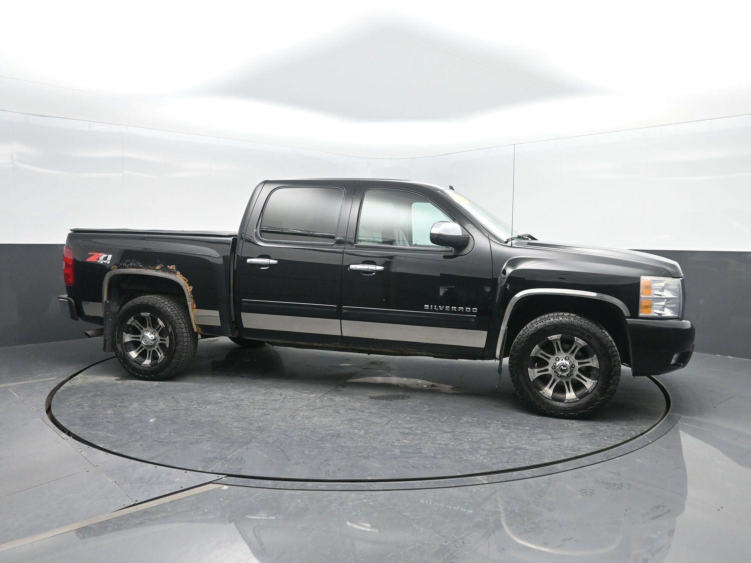 Used 2010 Black Chevrolet LTZ image 3