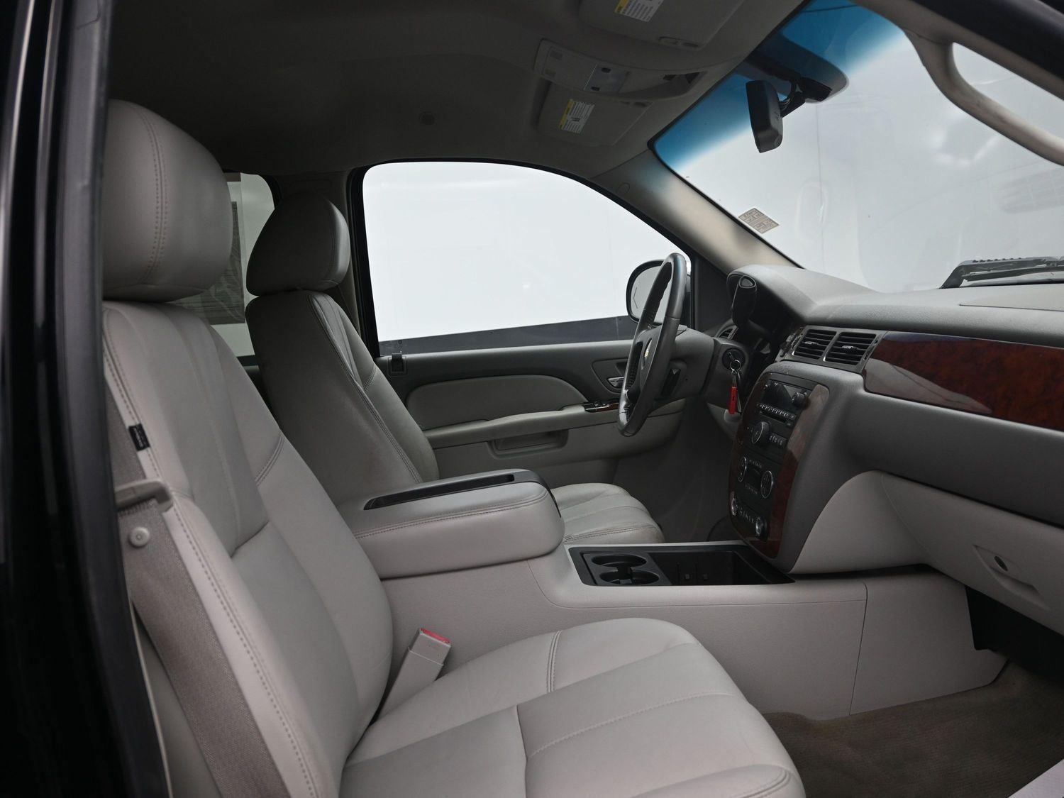 Used 2010 Black Chevrolet LTZ image 9