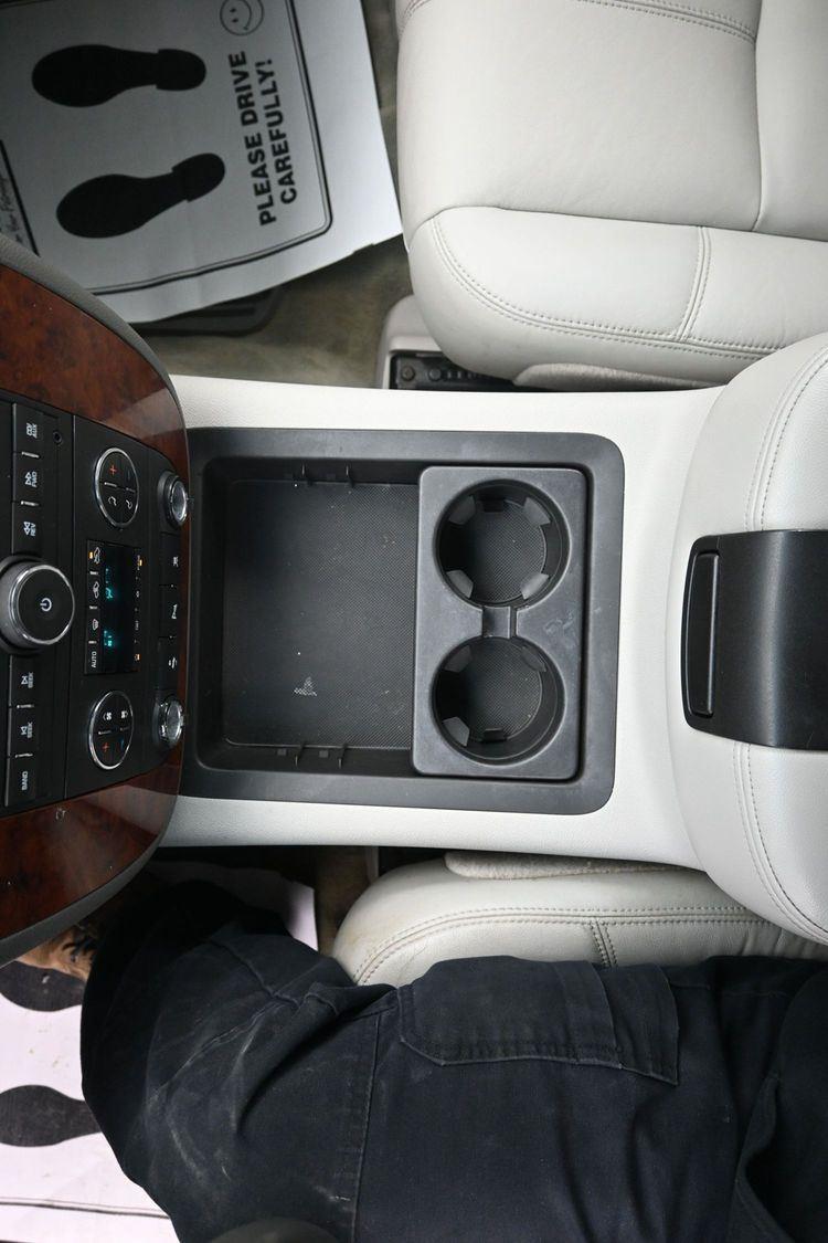 Used 2010 Black Chevrolet LTZ image 27