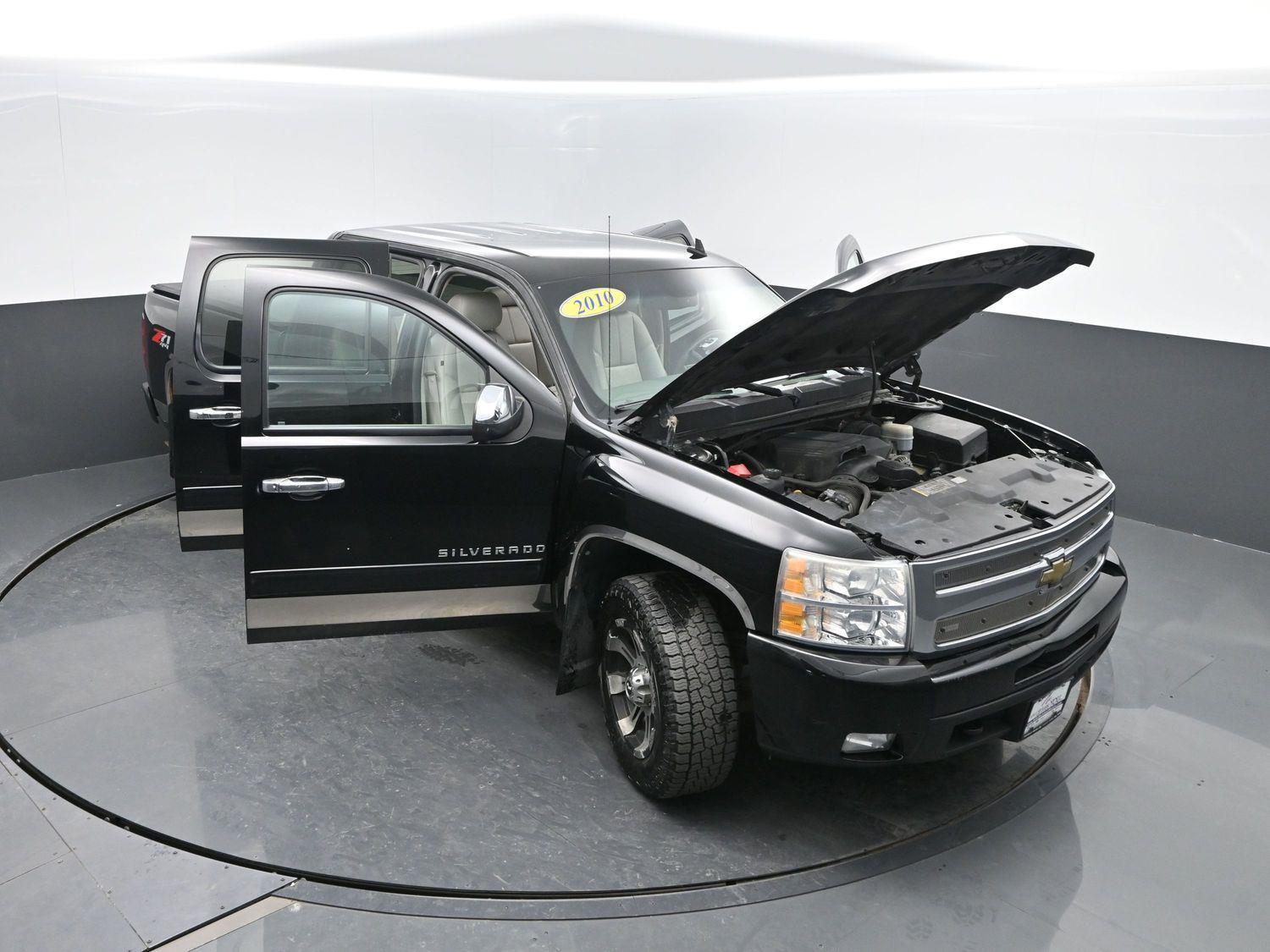 Used 2010 Black Chevrolet LTZ image 41