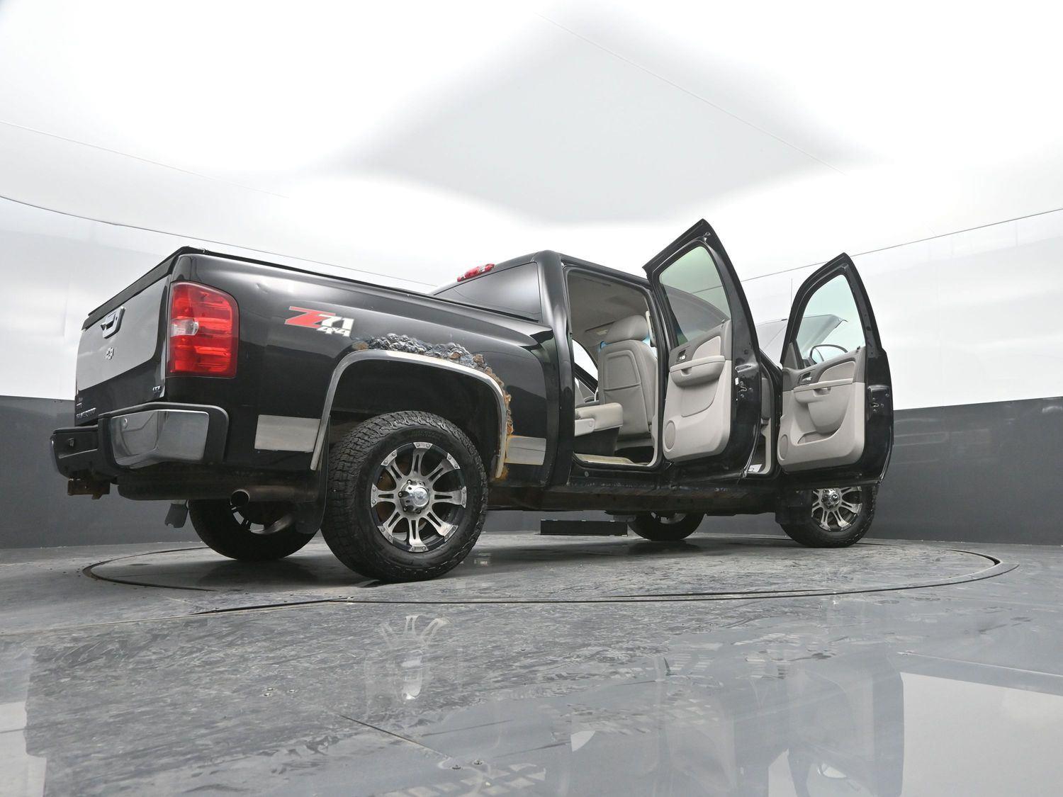 Used 2010 Black Chevrolet LTZ image 45