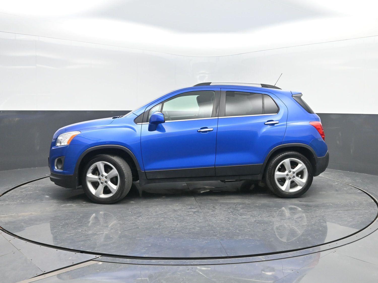 Brilliant Blue Metallic 2015 Chevrolet Trax LTZ AWD SUV / Crossover All-Wheel Drive 6-Speed Automatic