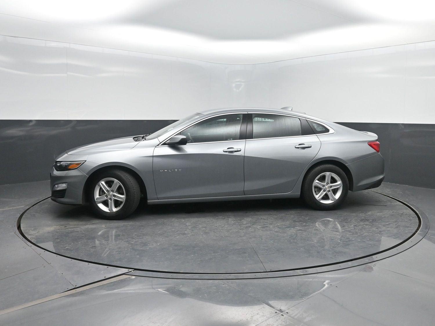 Sterling Gray Metallic 2024 Chevrolet Malibu LT with 1LT FWD Sedan Front-Wheel Drive Continuously Variable Transmission
