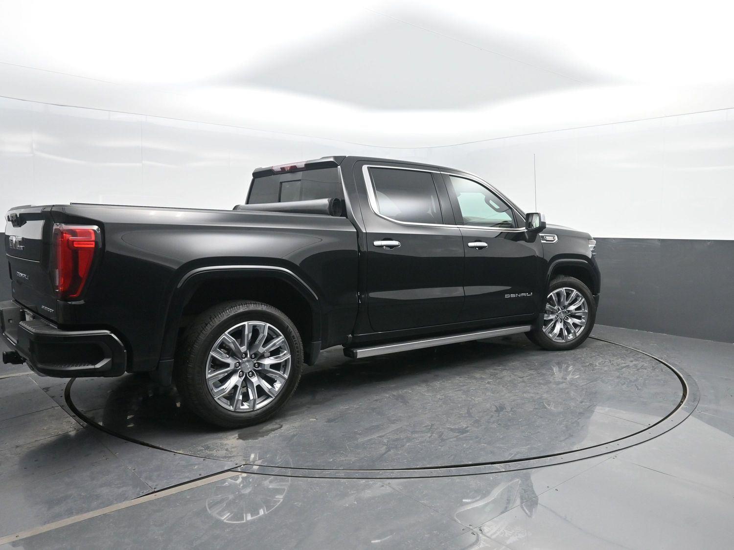 Used 2023 Onyx Black GMC Denali image 2