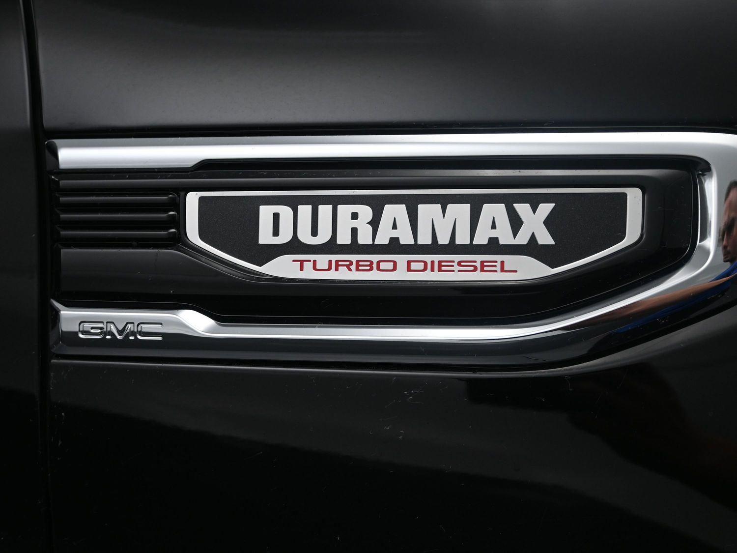 Used 2023 Onyx Black GMC Denali image 6