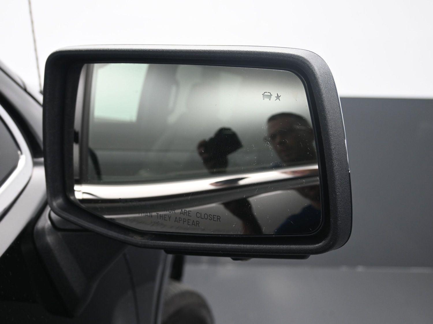 Used 2023 Onyx Black GMC Denali image 9