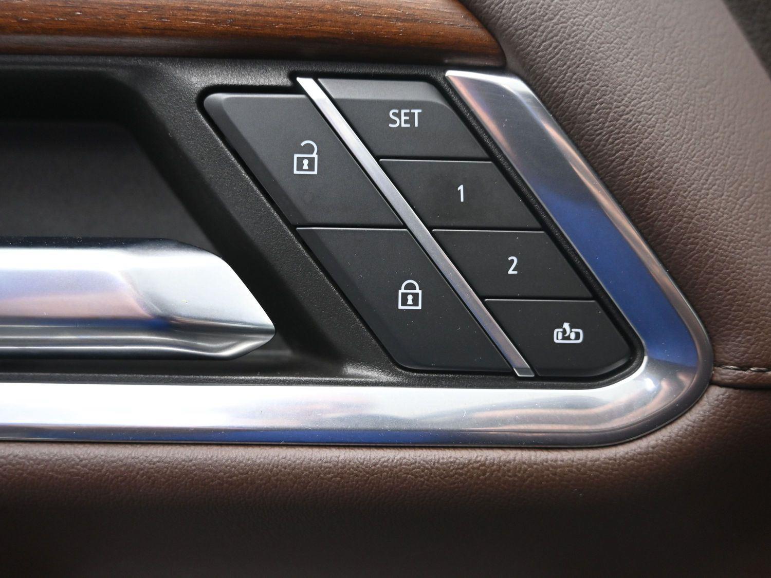Used 2023 Onyx Black GMC Denali image 23