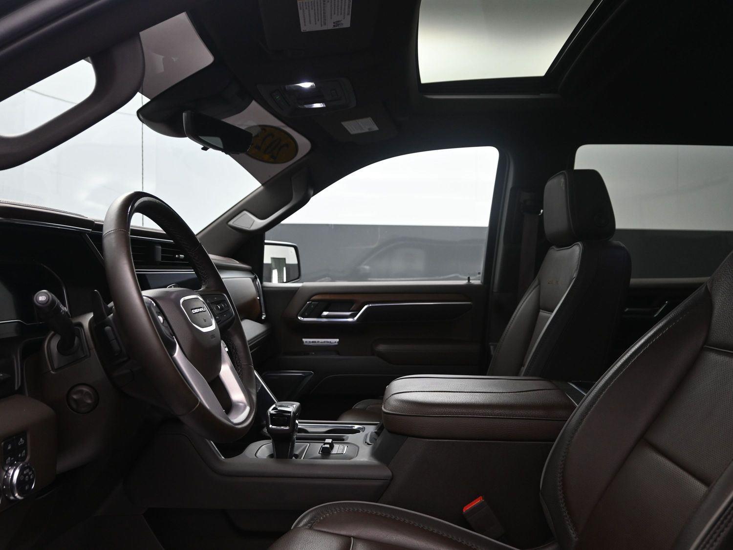 Used 2023 Onyx Black GMC Denali image 25