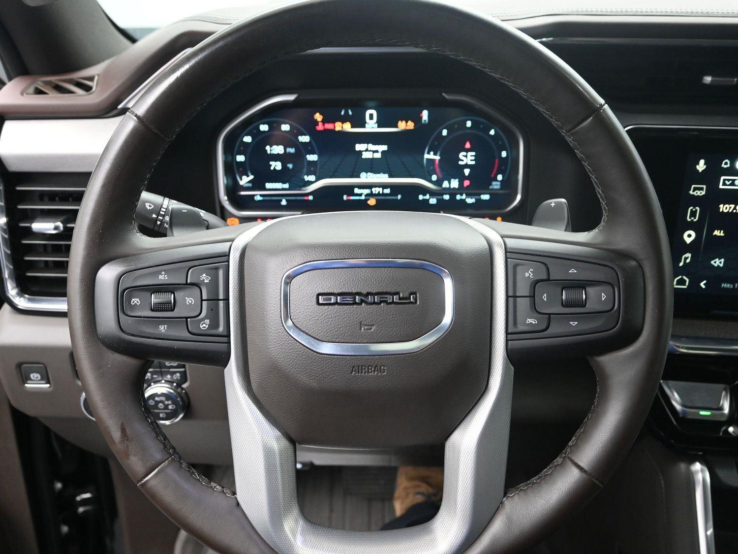Used 2023 Onyx Black GMC Denali image 27