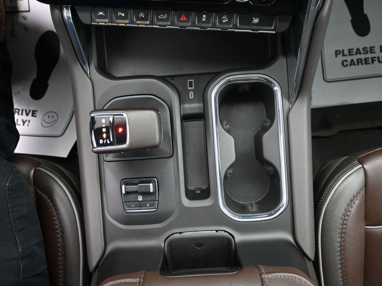 Used 2023 Onyx Black GMC Denali image 35