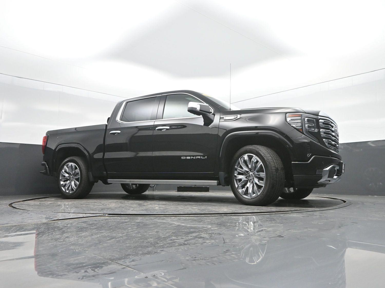 Used 2023 Onyx Black GMC Denali image 41