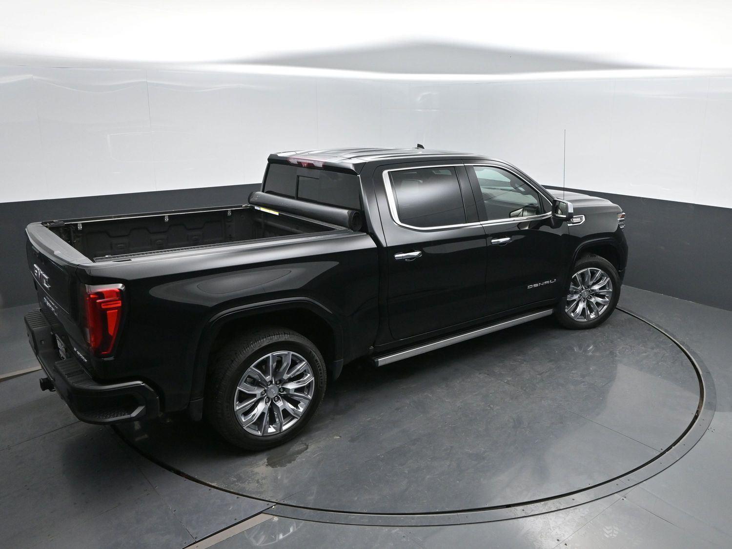Used 2023 Onyx Black GMC Denali image 44