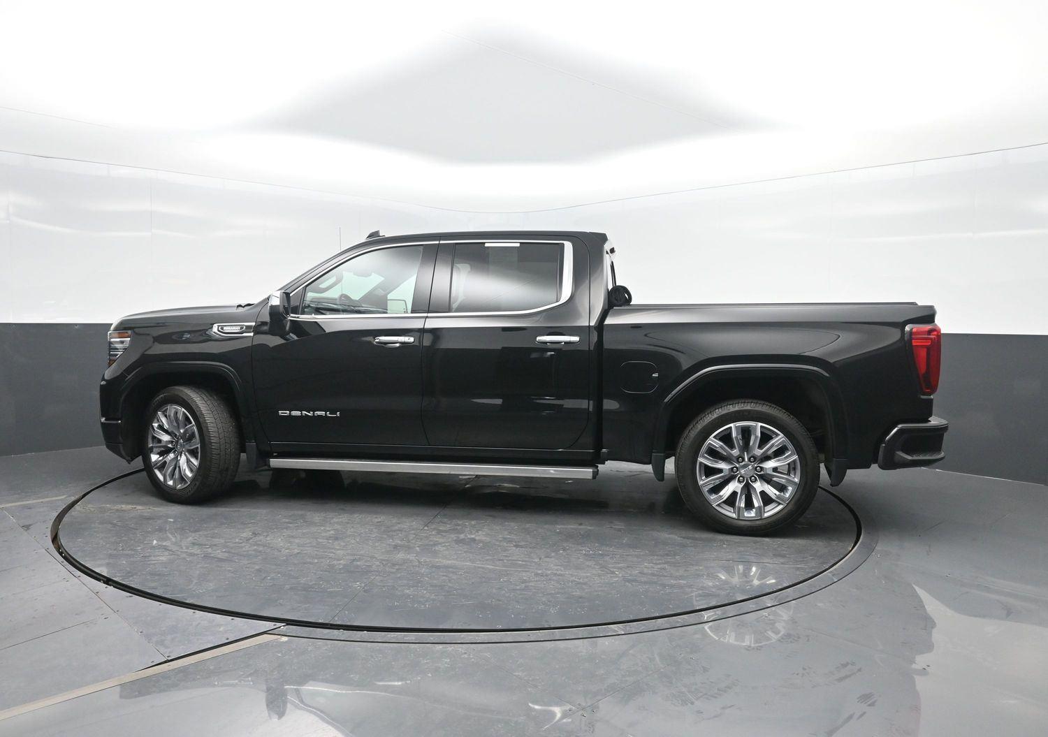 Used 2023 Onyx Black GMC Denali image 46
