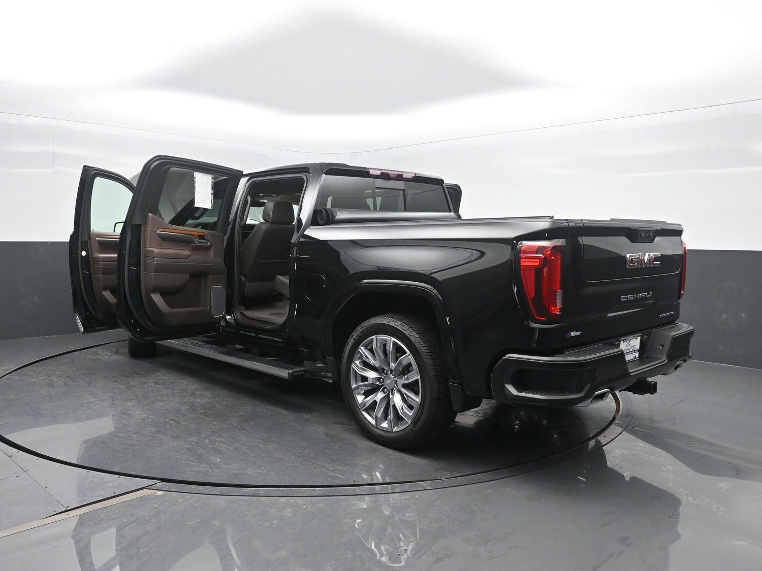 Used 2023 Onyx Black GMC Denali image 52