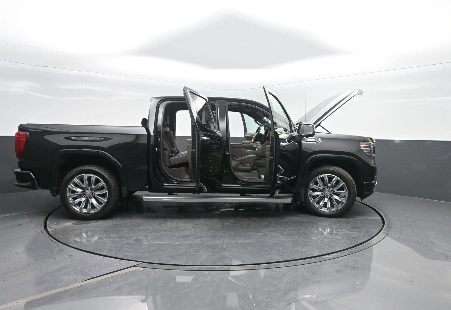 Used 2023 Onyx Black GMC Denali image 53
