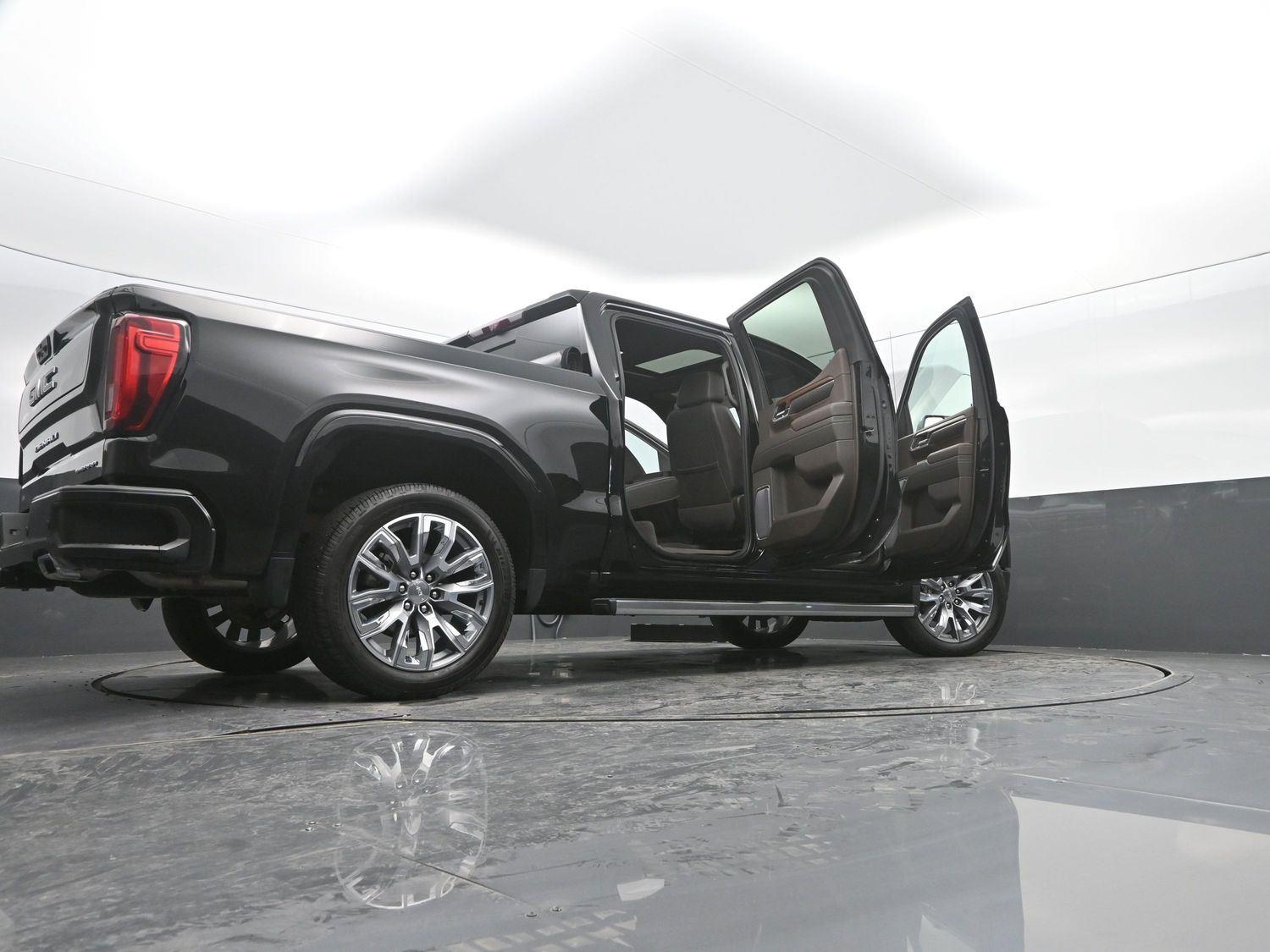 Used 2023 Onyx Black GMC Denali image 55