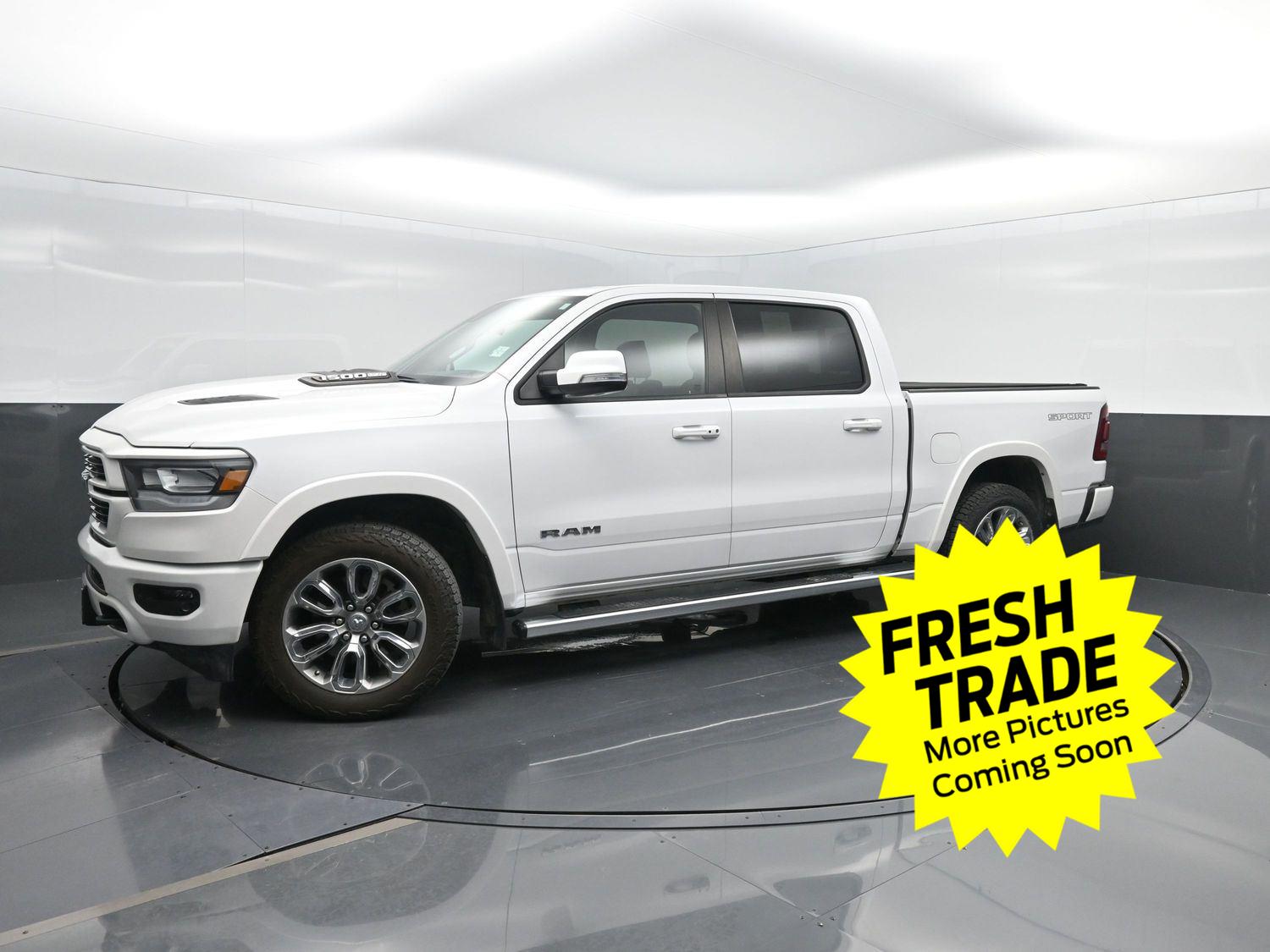 Ivory White Tri-Coat Pearlcoat 2020 RAM 1500 Laramie Crew Cab 4WD Pickup Truck Four-Wheel Drive 8-Speed Automatic