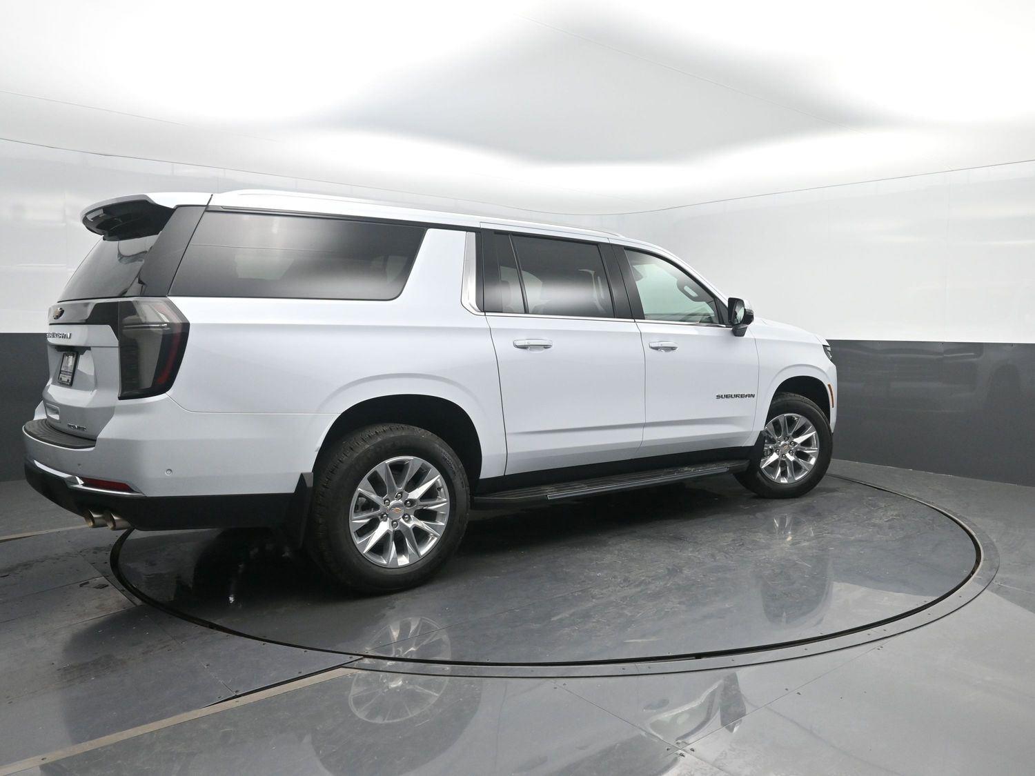 Used 2026 Polar White Tricoat Chevrolet Premier image 2