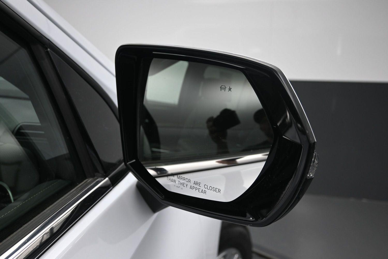 Used 2026 Polar White Tricoat Chevrolet Premier image 8