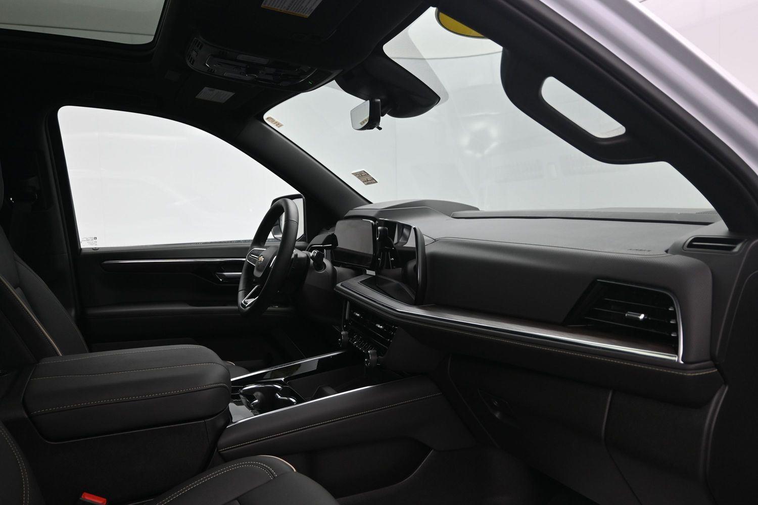 Used 2026 Polar White Tricoat Chevrolet Premier image 13