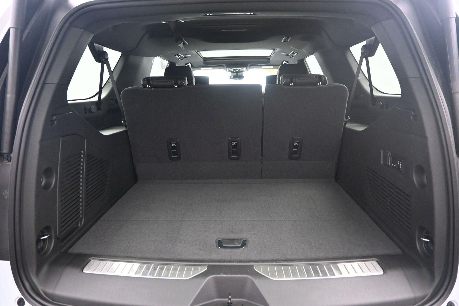 Used 2026 Polar White Tricoat Chevrolet Premier image 19
