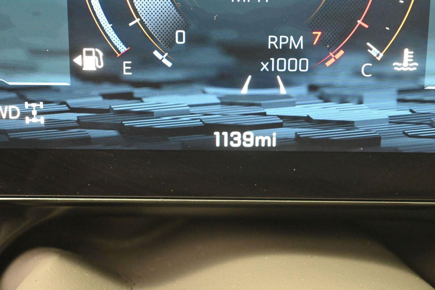 Used 2026 Polar White Tricoat Chevrolet Premier image 32