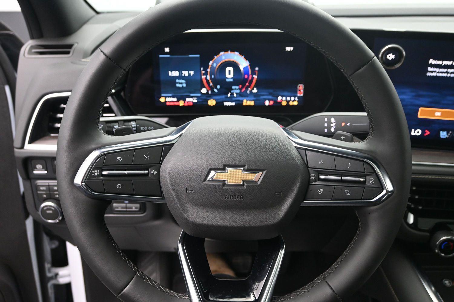 Used 2026 Polar White Tricoat Chevrolet Premier image 28