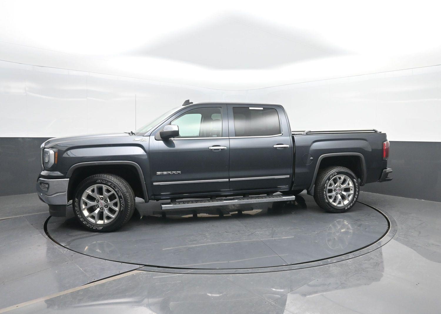 2017 GMC Sierra 4WD Crew Cab Short Box SLT's photo