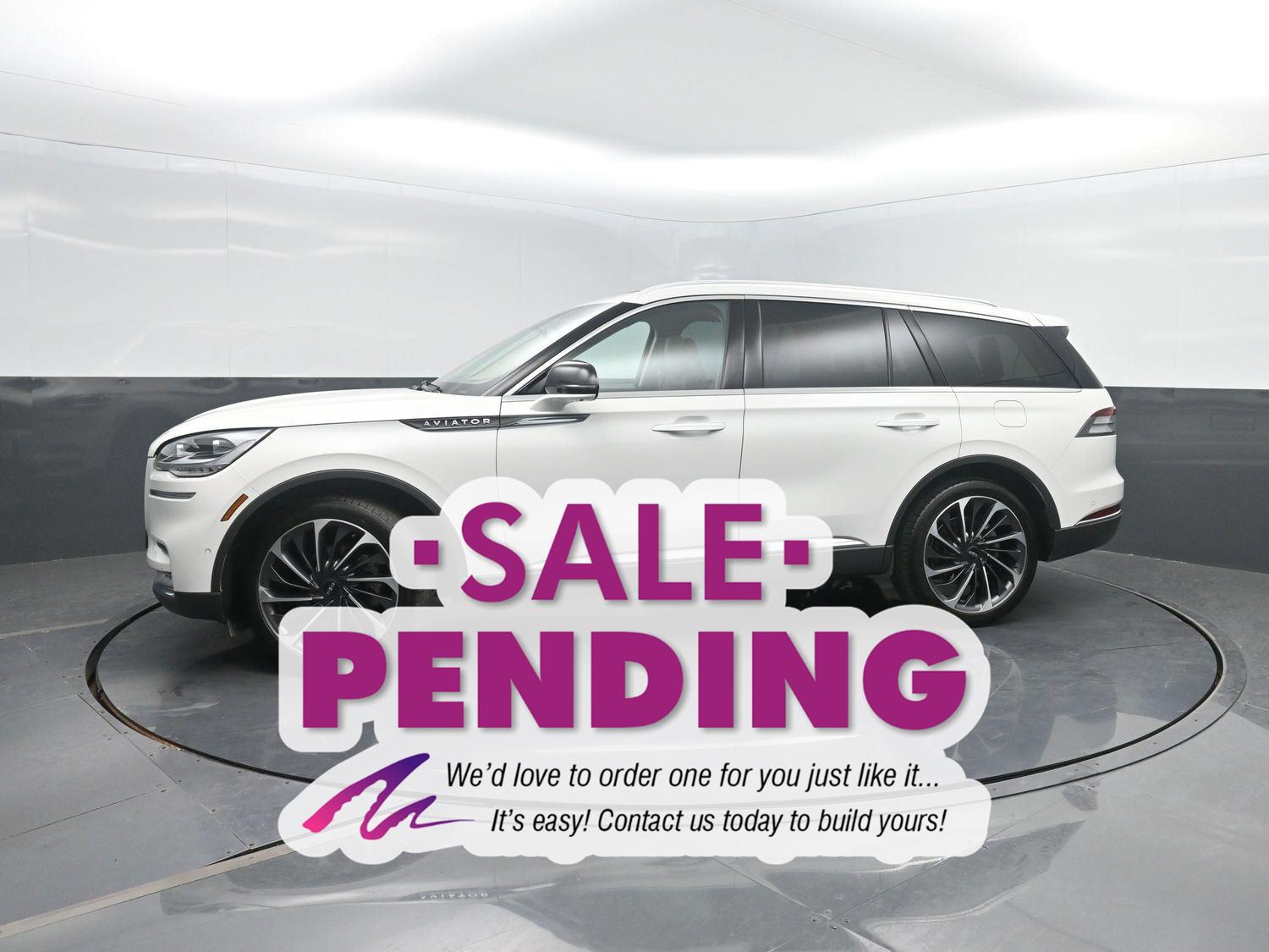 Pristine White Metallic Tri-Coat 2022 Lincoln Aviator SUV / Crossover All-Wheel Drive Automatic