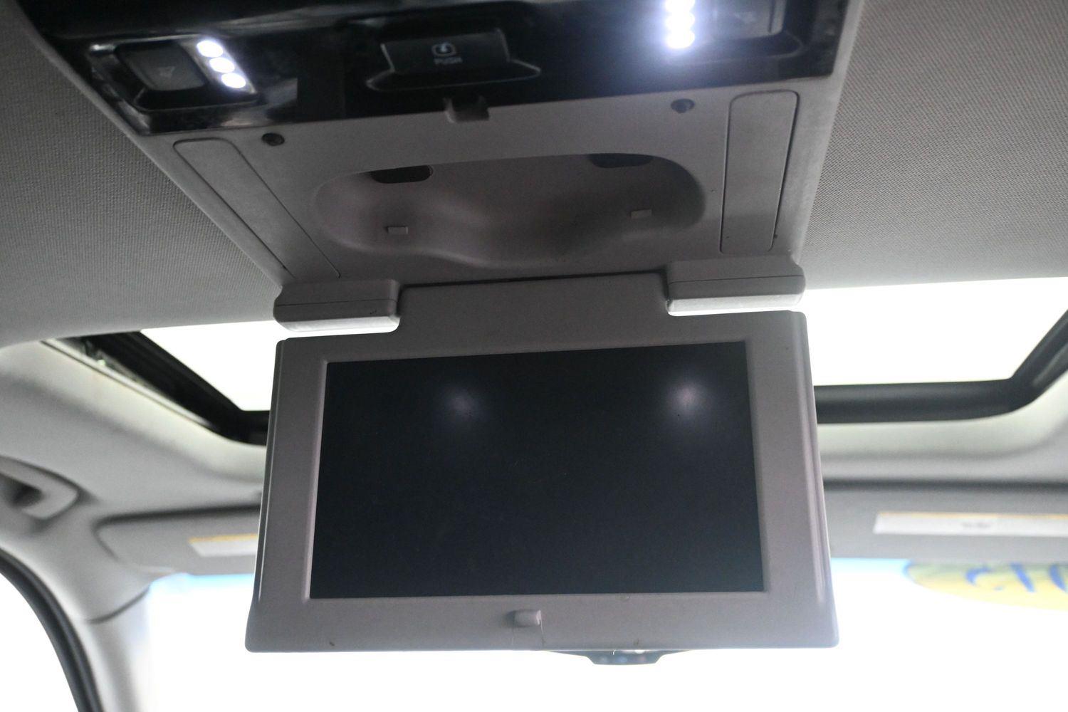 Used 2015 Onyx Black GMC Denali image 16