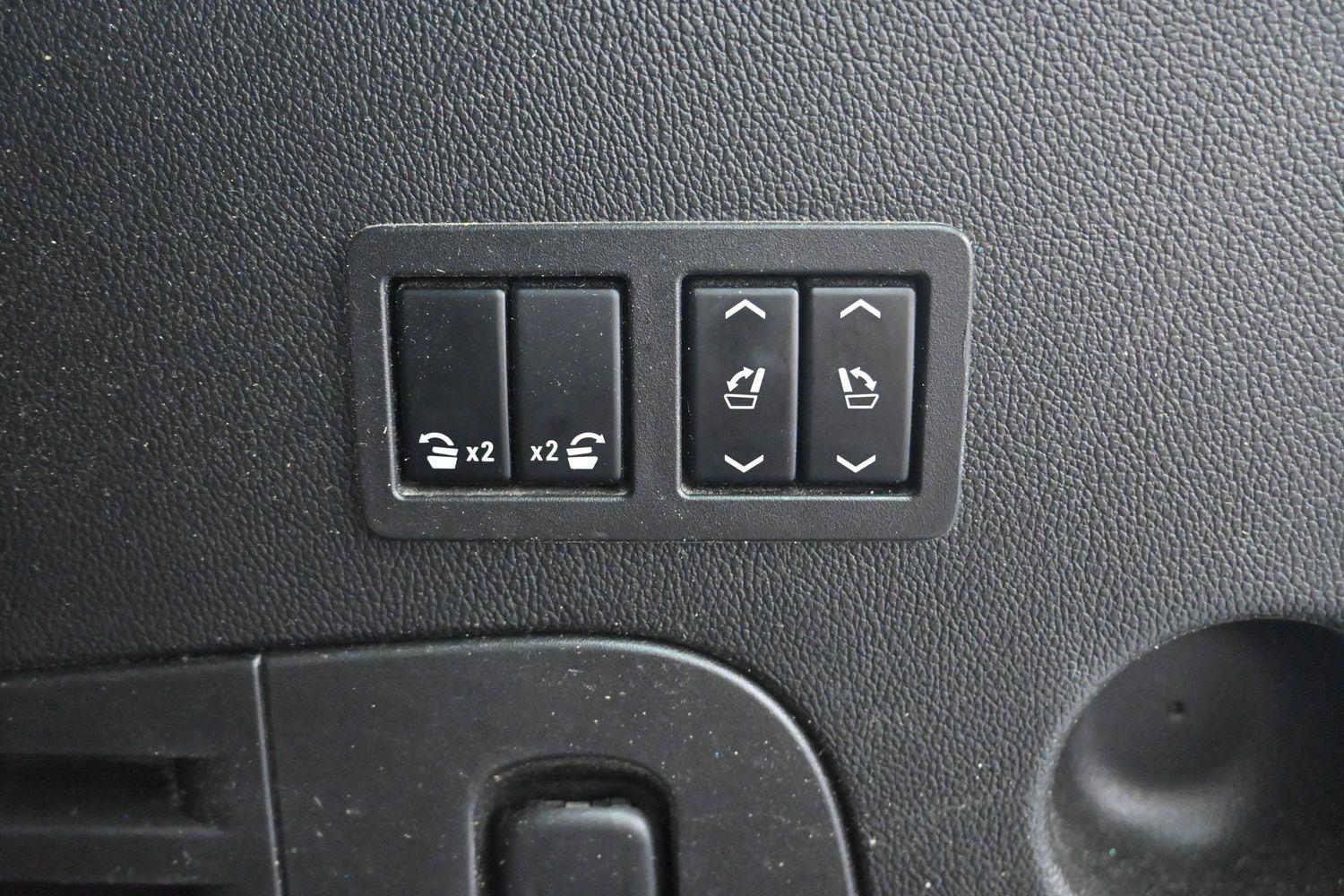 Used 2015 Onyx Black GMC Denali image 19