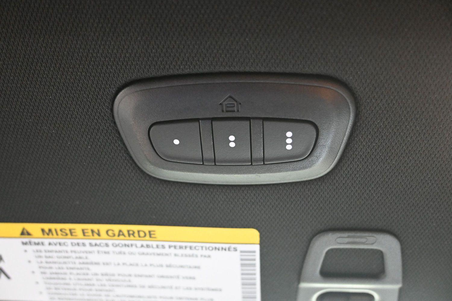 Used 2025 Baltic Gray Metallic Clearcoat Jeep Limited image 31