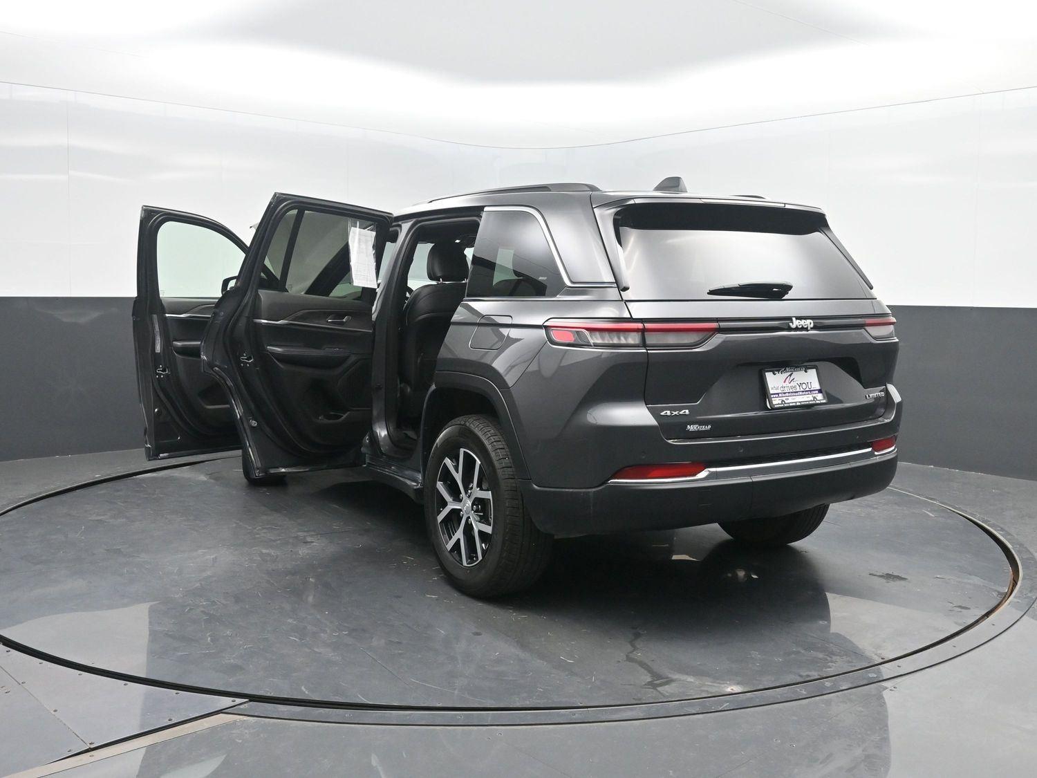 Used 2025 Baltic Gray Metallic Clearcoat Jeep Limited image 45