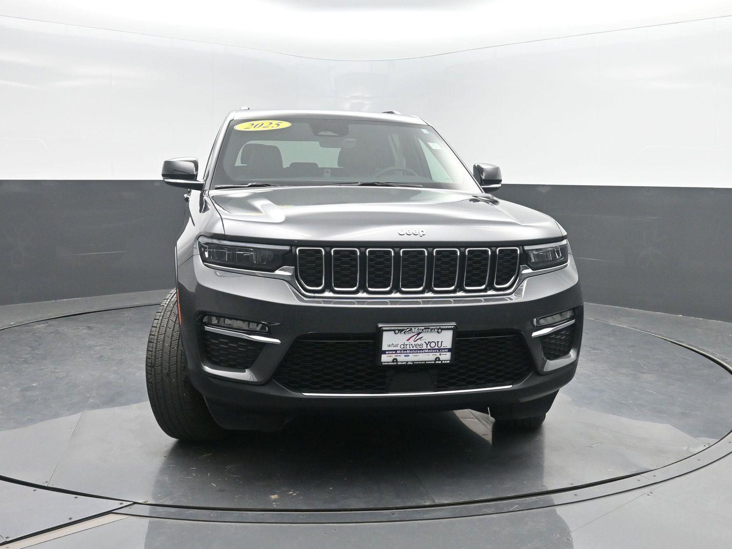 Used 2025 Baltic Gray Metallic Clearcoat Jeep Limited image 41