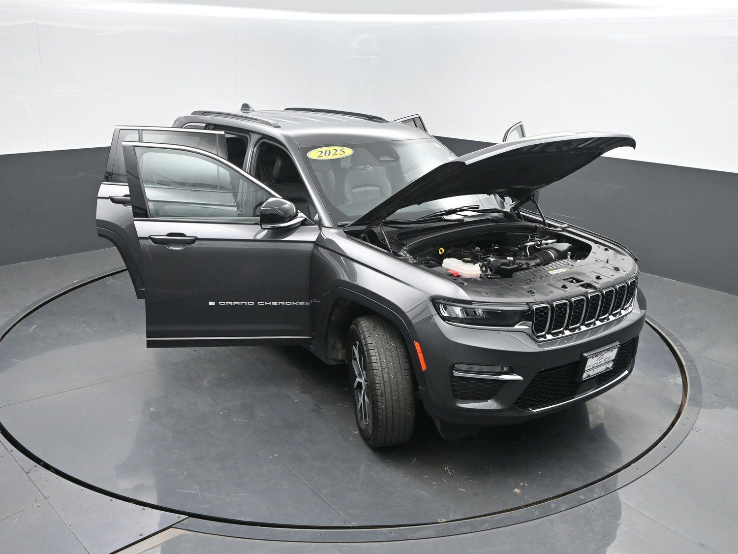 Used 2025 Baltic Gray Metallic Clearcoat Jeep Limited image 44