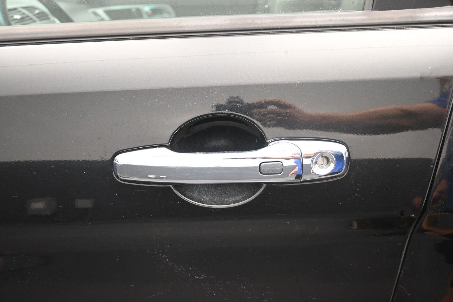 Used 2015 Tuxedo Black Metallic Ford Limited image 17
