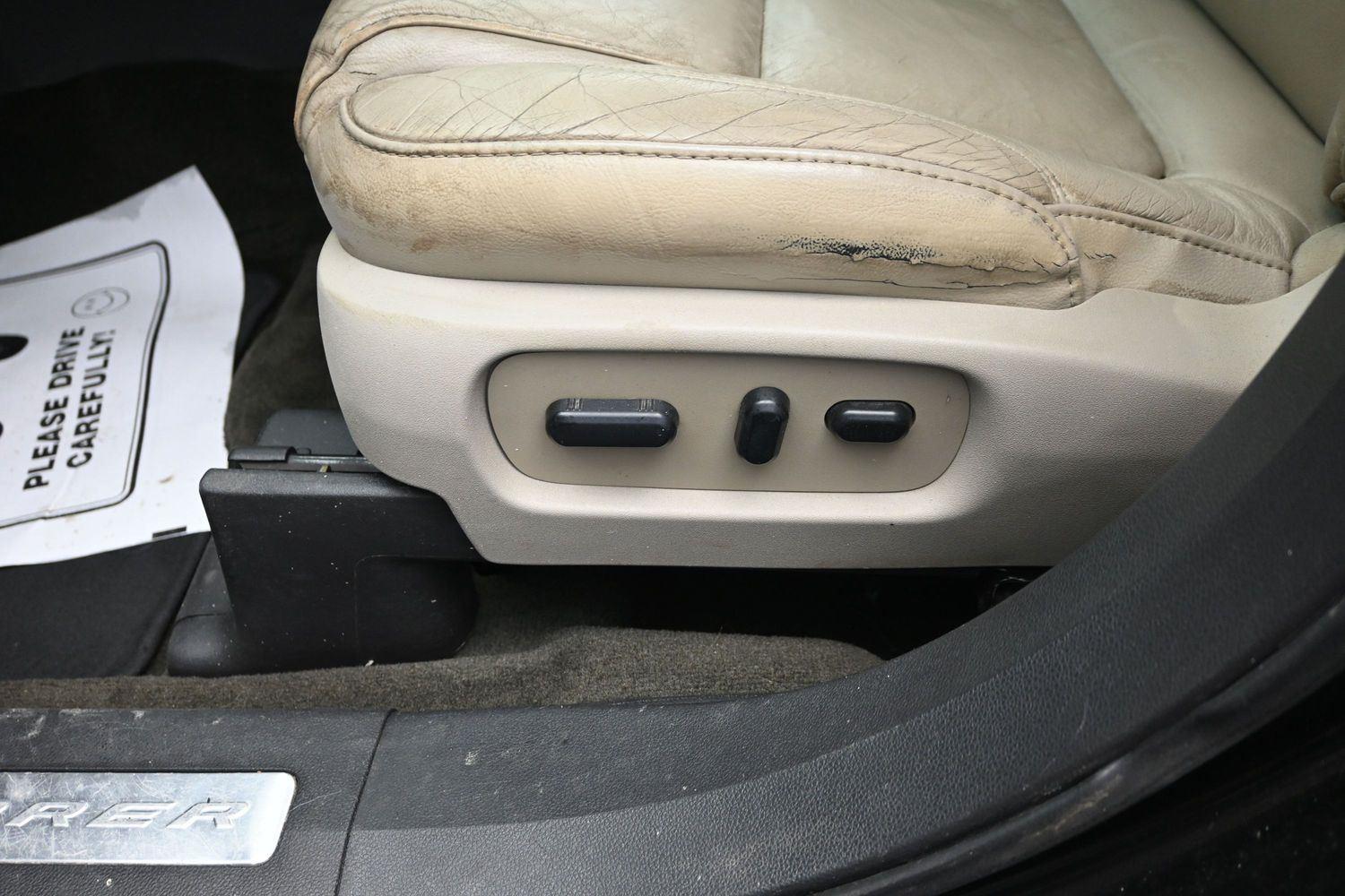 Used 2015 Tuxedo Black Metallic Ford Limited image 20