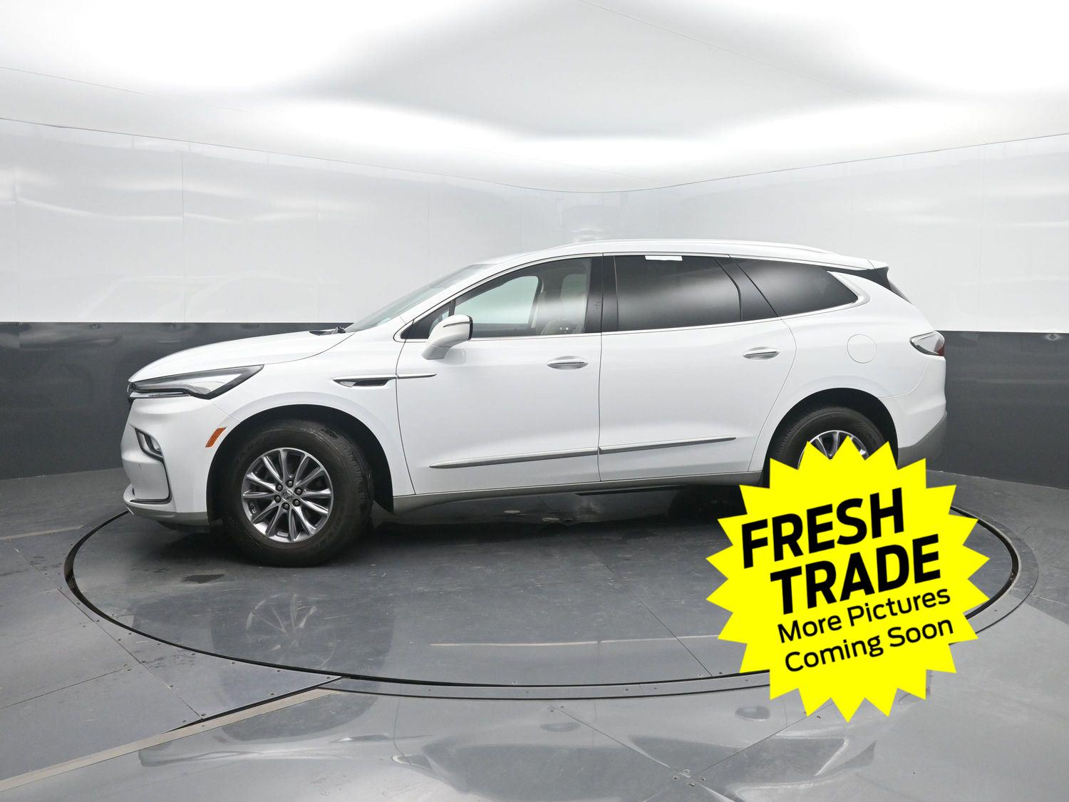 2023 Buick Enclave Essence AWD