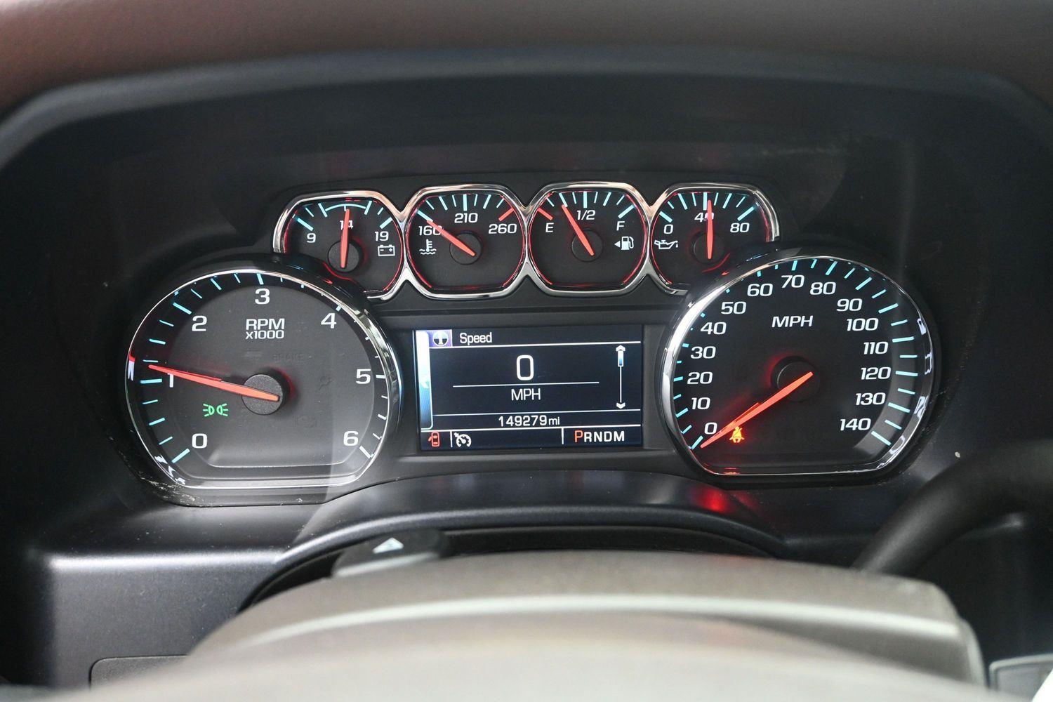 Used 2014 White Diamond Tricoat Chevrolet High Country image 28