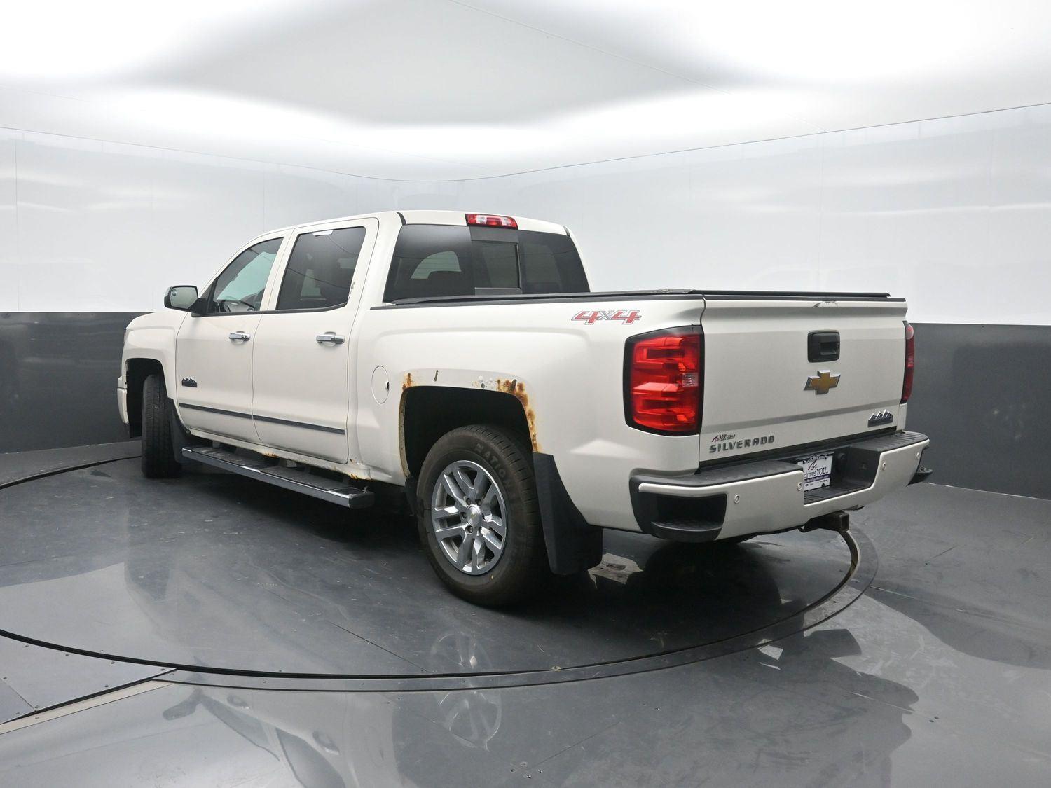 Used 2014 White Diamond Tricoat Chevrolet High Country image 45