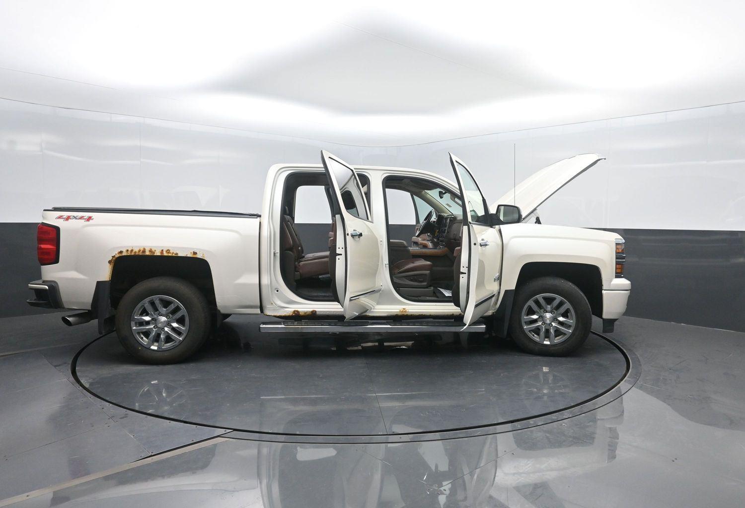 Used 2014 White Diamond Tricoat Chevrolet High Country image 49