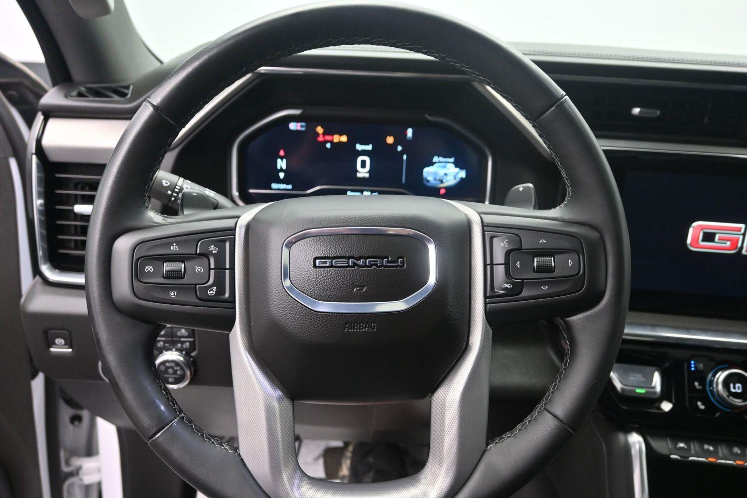 Used 2025 White Frost Tricoat GMC Denali image 26