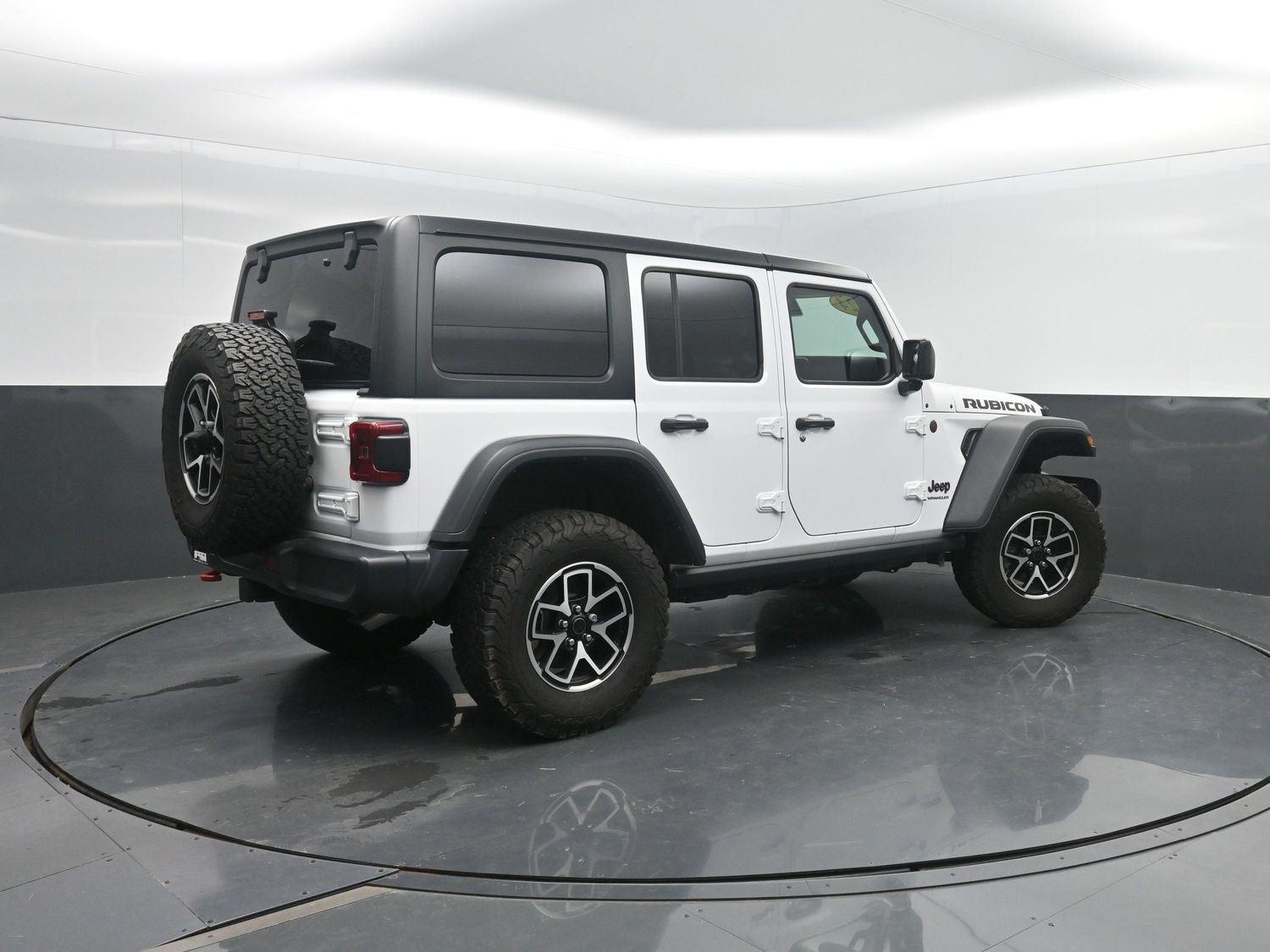 Bright White 2024 Jeep Wrangler SUV / Crossover Four-Wheel Drive 8-Speed Automatic