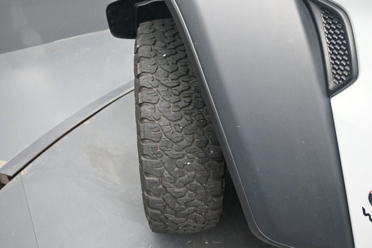 Used 2024 Bright White Jeep Rubicon image 6