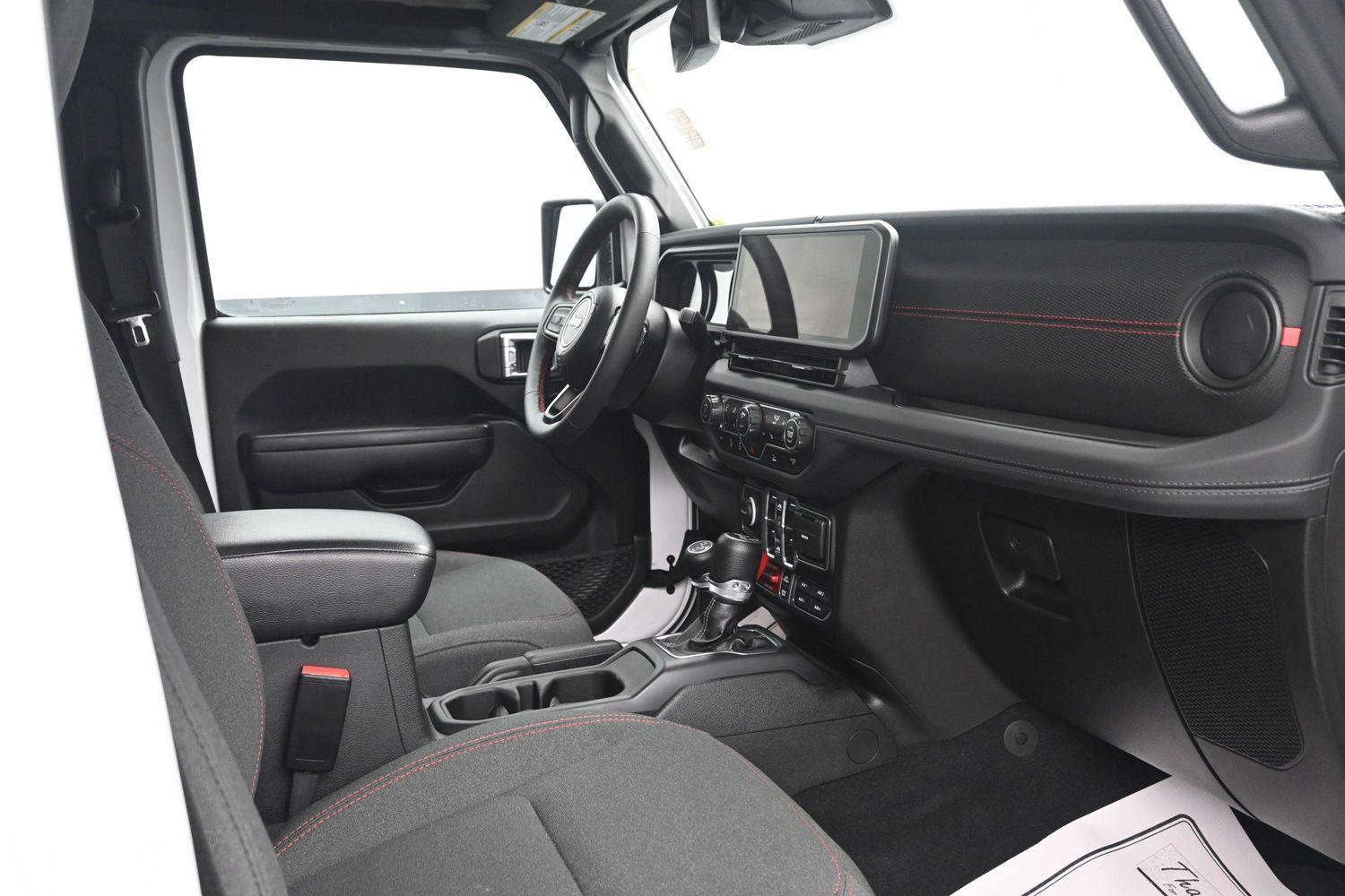 Used 2024 Bright White Jeep Rubicon image 13