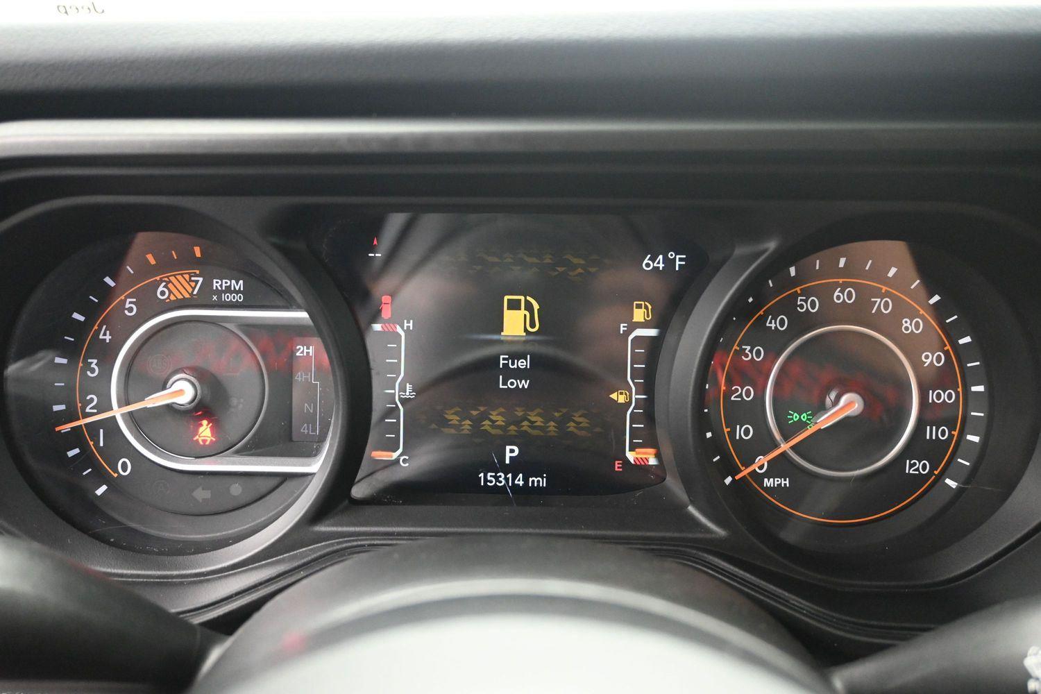 Used 2024 Bright White Jeep Rubicon image 22