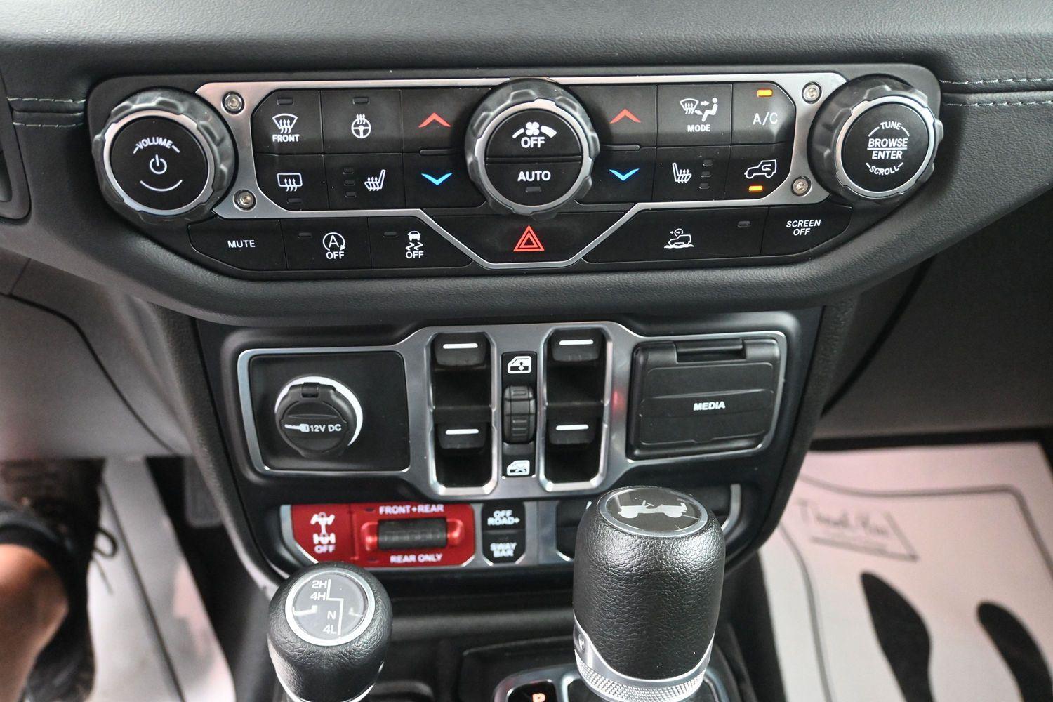 Used 2024 Bright White Jeep Rubicon image 26